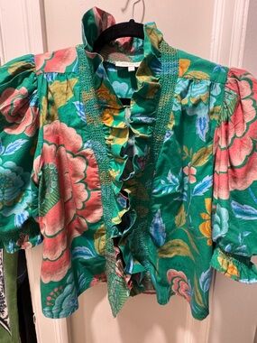 Love the Label Green Floral Ruffle-Front Women's Top